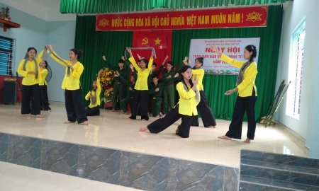 Nhân dân, cán bộ xã Tượng Sơn chào mừng kỹ niệm 78 năm ngày truyền thống công an nhân dân Việt Nam  